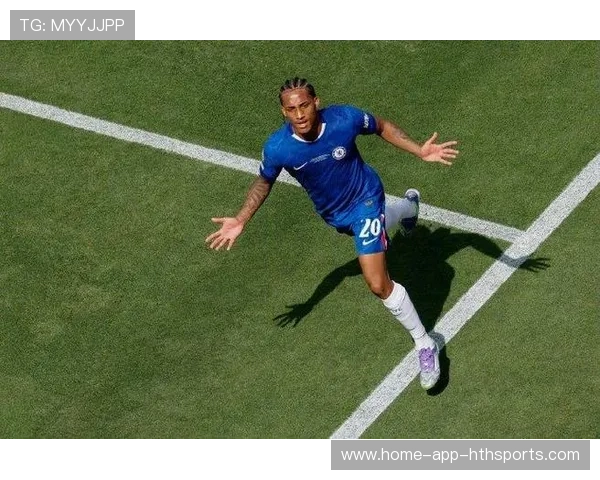 切尔西帕尔默短传配合破门得手 切尔西帕尔默短传配合破门得手